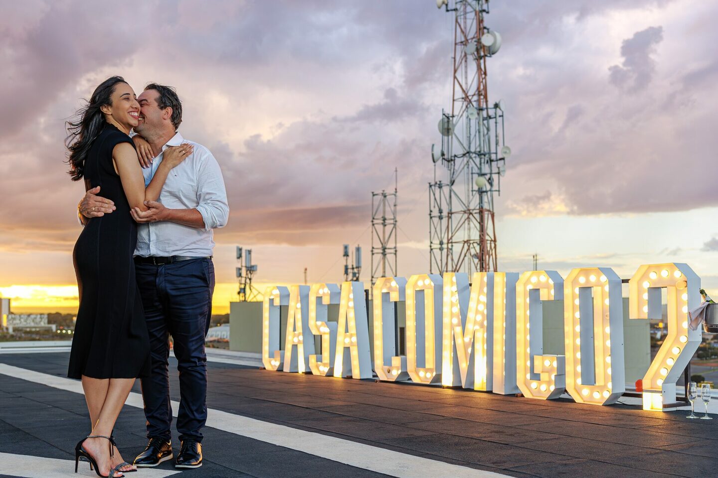 O "Sim" nas Alturas: O Pedido de Casamento Cinematográfico de Kércia e Marcos
